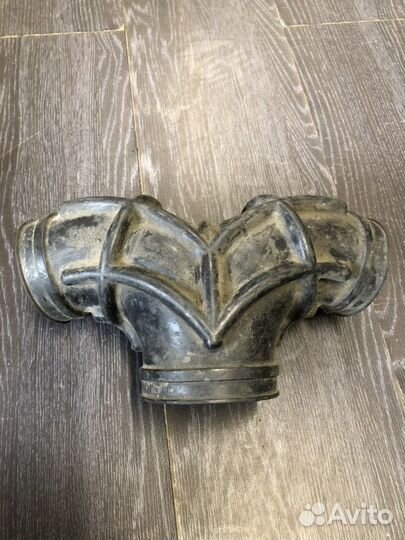 Патрубок воздушного фильтра VAG 7L6129627