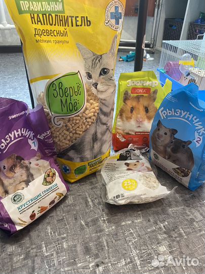 Клетка, корм, домики, наполнитель для грызунов