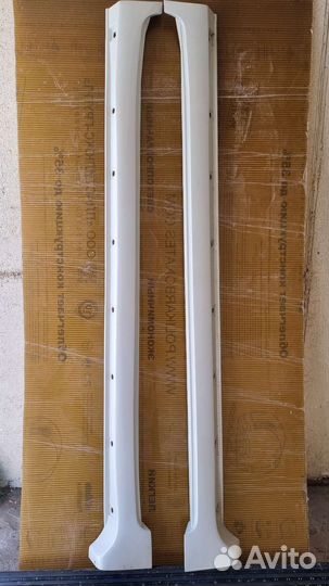 Накладки на пороги Land Cruiser 200