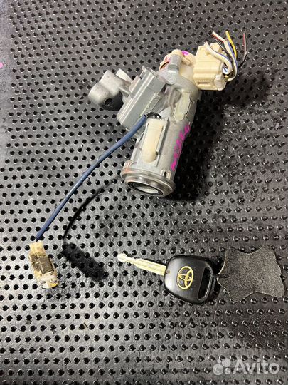 Замок зажигания Toyota NZE121, SCP11, vitz, platz