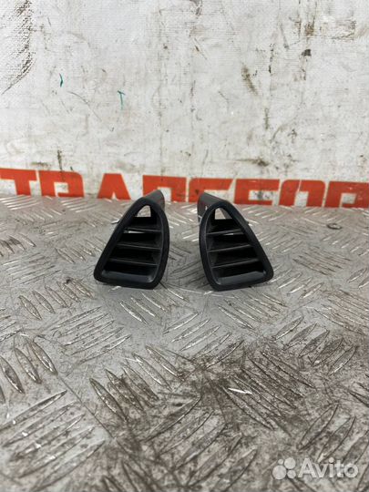 Дефлектор воздуховода левый и правый Ford S-MAX 2