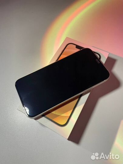 iPhone 12, 64 ГБ