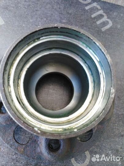 Ступица передняя мерседес с 204