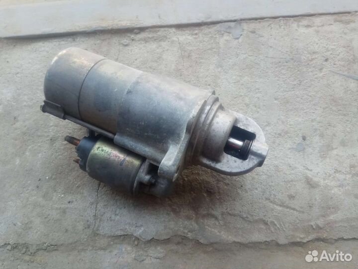 Стартер Subaru Traviq