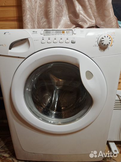 Продам стиральную машину на запчасти