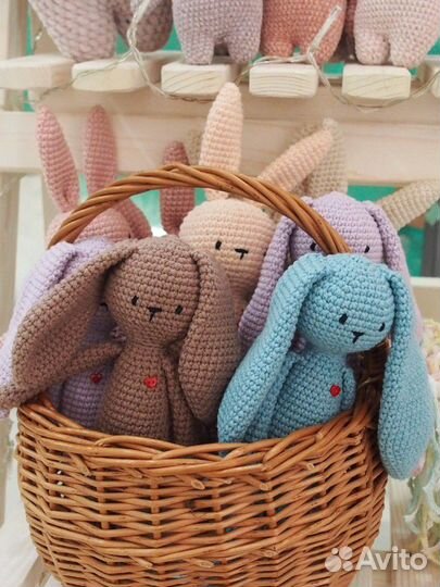 Зайки Амигуруми