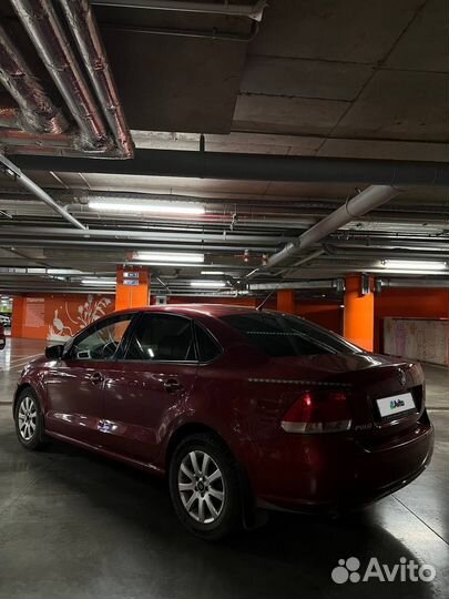 Volkswagen Polo 1.6 AT, 2011, 220 000 км