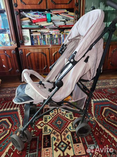 Прогулочная коляска трость