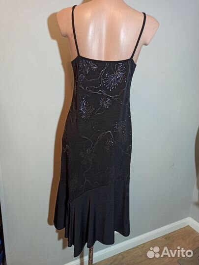 Вечернее платье Charbell 46