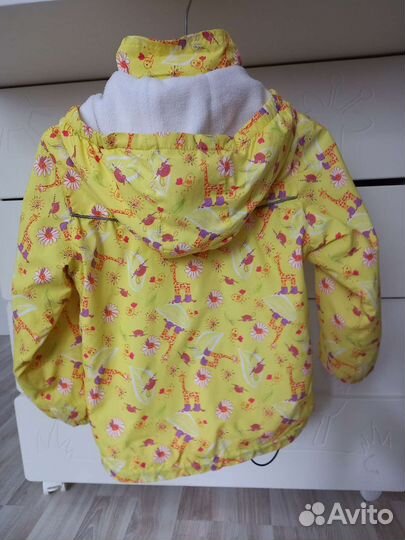 Ветровка для девочки 110р