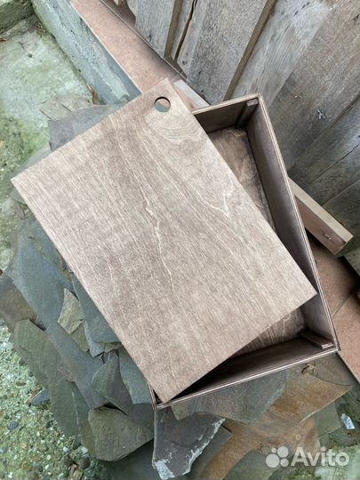 Деревянная подарочная коробка