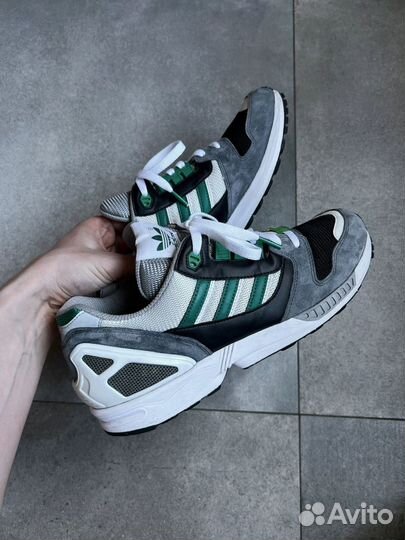 Коллекционные кроссовки Adidas Originals ZX 8000