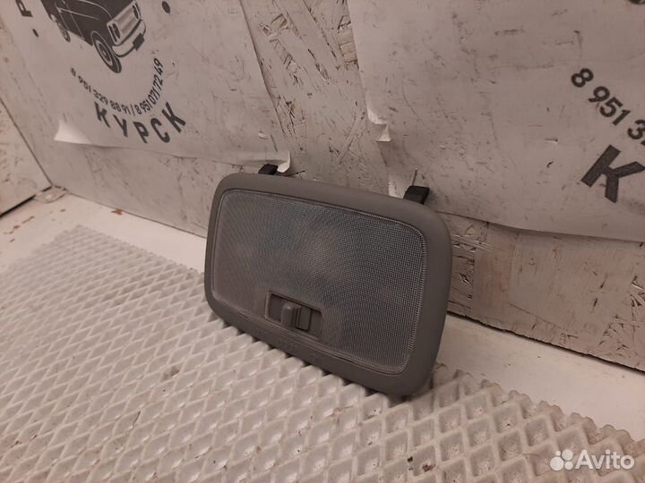 Задний плафон освещения салона Hyundai Elantra 4