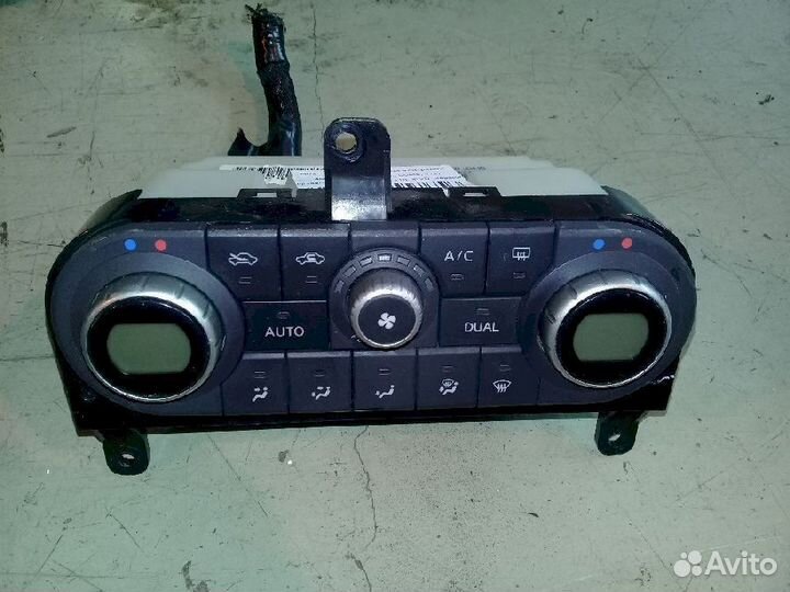 Блок управления климат-контролем Nissan Qashqai J1