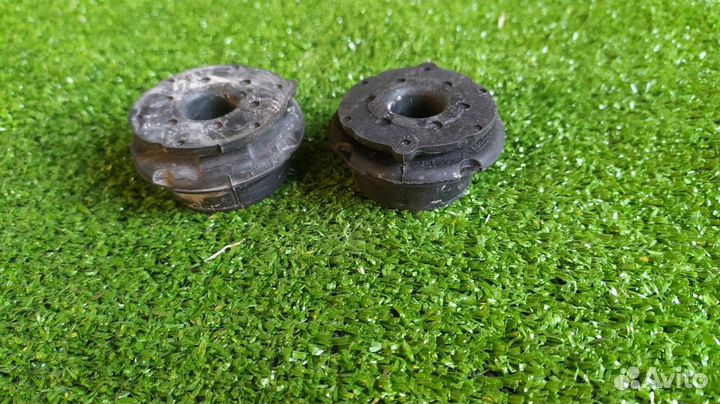 Подушка радиатора Toyota Corolla 180