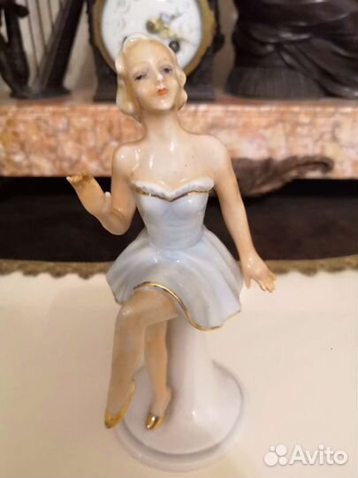 Статуэтка антикварная