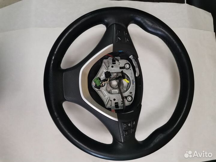 Руль на BMW X5 е70 LCI