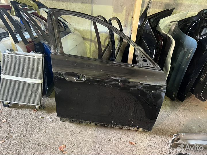 Дверь передняя правая Рено Аркана оригинал