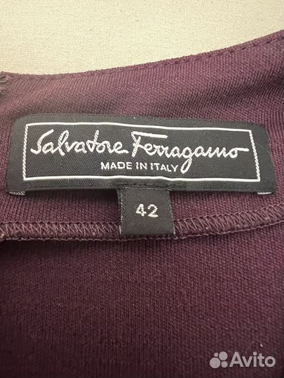 Платье женское Salvatore Ferragamo 42