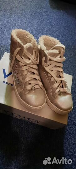 Ботинки для девочки на меху