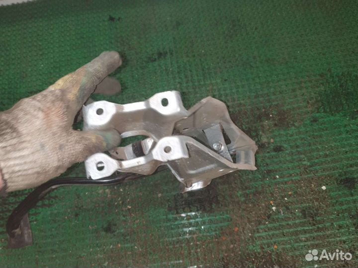 Педаль тормоза Opel Astra GTC H