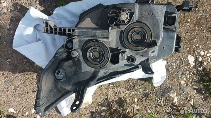 Prado 150 фара правая