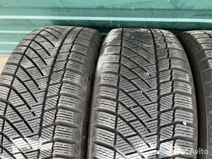 Continental ContiVikingContact 6 205/50 R17