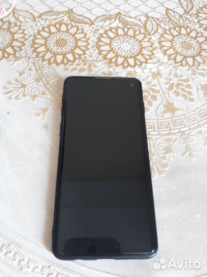 Samsung Galaxy S10, 8/128 ГБ