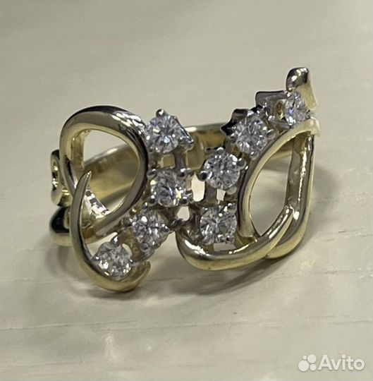Золотое кольцо с бриллиантами