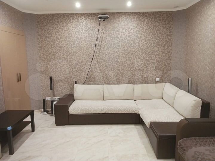 2-к. квартира, 94,1 м², 1/2 эт.