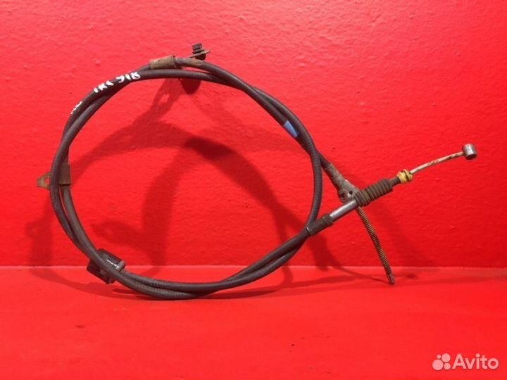 Трос ручника задний левый Toyota Prius NHW20