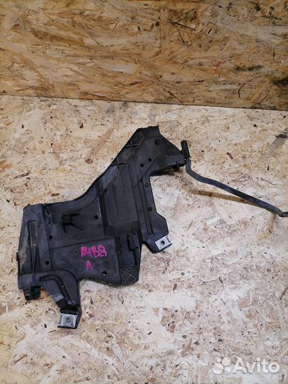 Площадка под фару левая Audi A4 B8 dorest