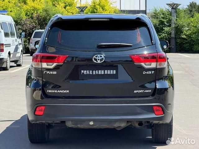 Toyota Highlander 2.0 AT, 2021, 31 000 км