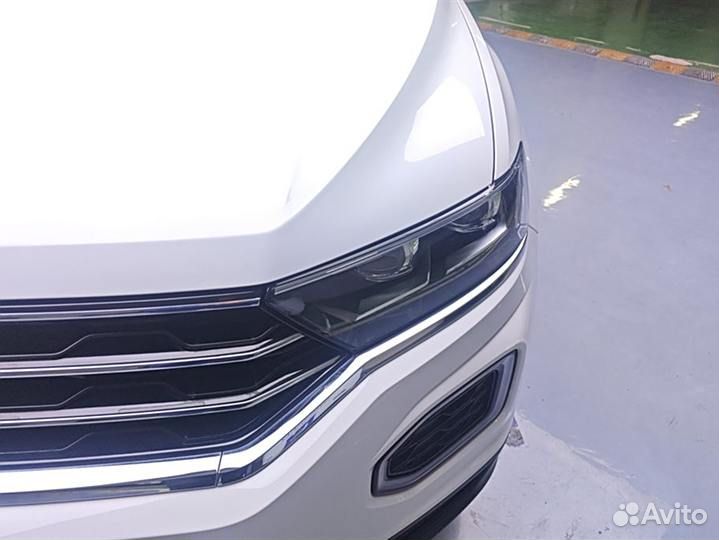 Volkswagen T-Roc 1.5 AMT, 2020, 17 600 км