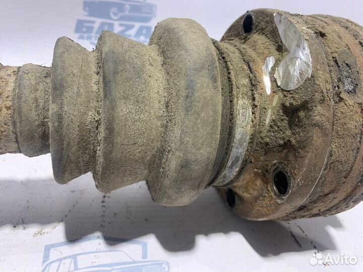 Привод задний левый Bmw 7-Series E32 M30B30 1988