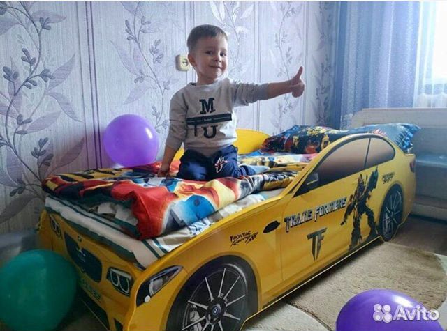 Кровать машина