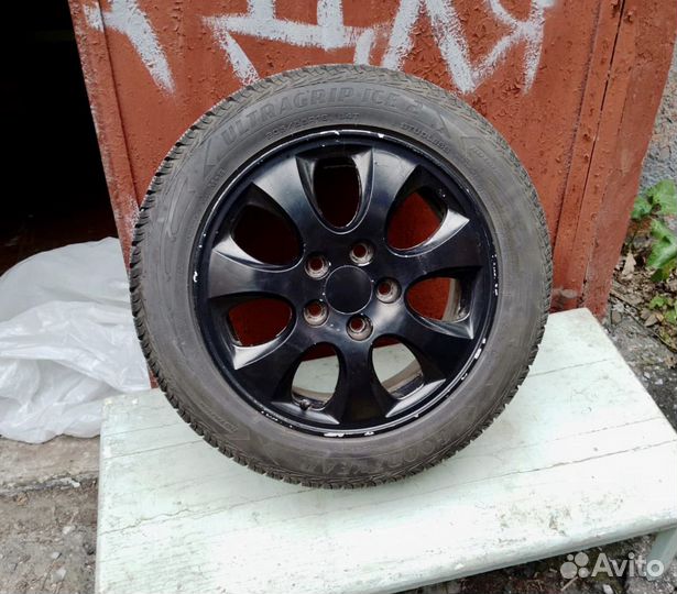 Goodyear Ultra Grip Ice Arctic 2 205/55 R16 94