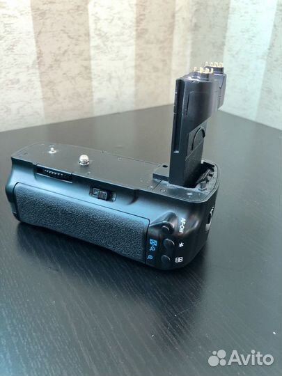 Батарейный блок для Canon 5d mark ll BP-5Dll