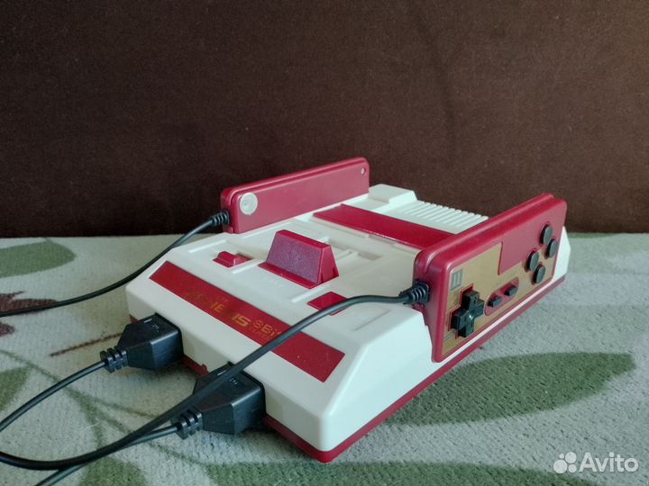 Игровая консоль 
