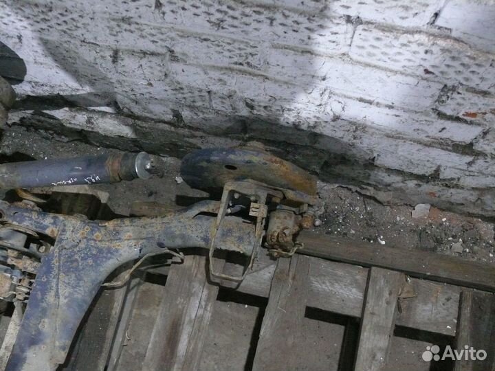 Задняя балка Volkswagen Golf 3 III