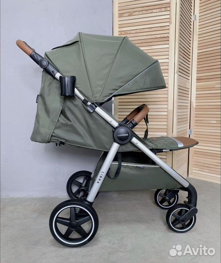 Коляска прогулочная Luxmom libra 730