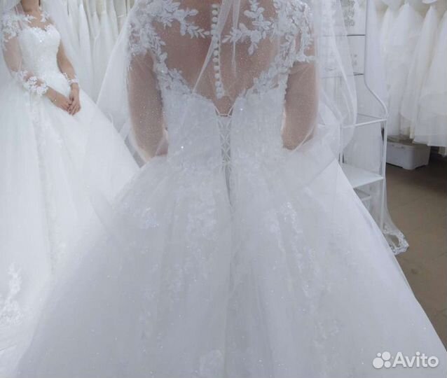 Свадебное платье