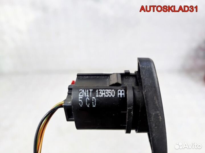 Кнопка аварийной сигнализации Ford Fusion