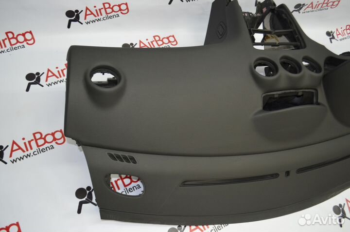 Торпедо панель приборов Peugeot 308