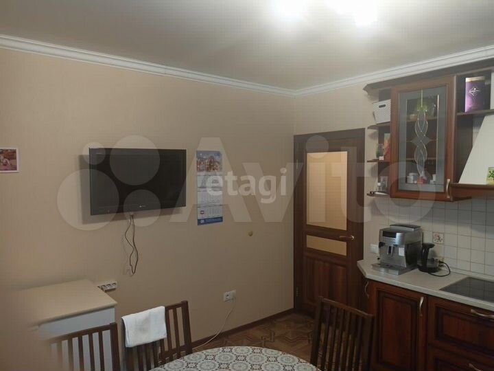 2-к. квартира, 64,3 м², 8/16 эт.