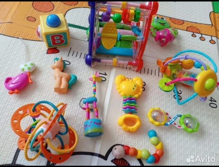 Развивающие игрушки пакетом