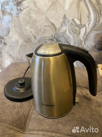 Чайник электрический бу 1.7л в рабочем состоянии