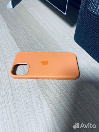 Чехол на iPhone 12 mini magsafe оранжевый