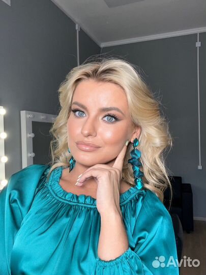 Макияж /прическа/образ