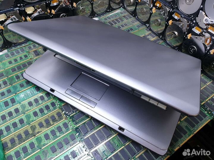 Toshiba l300 intel t2390, ssd128gb, ram4gb